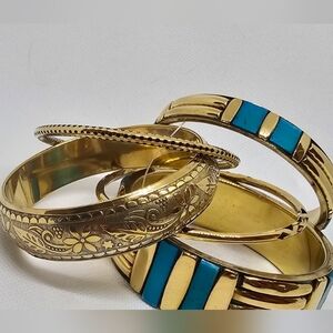 TURQUOISE /GOLD PLATED 5 PIECE BRACELET SET NEW